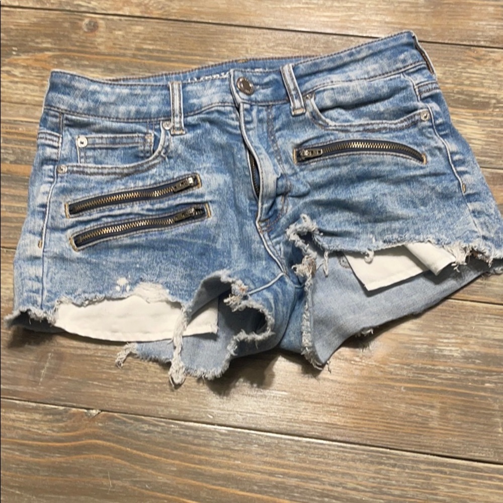 Perfect condition American Eagle short size 6